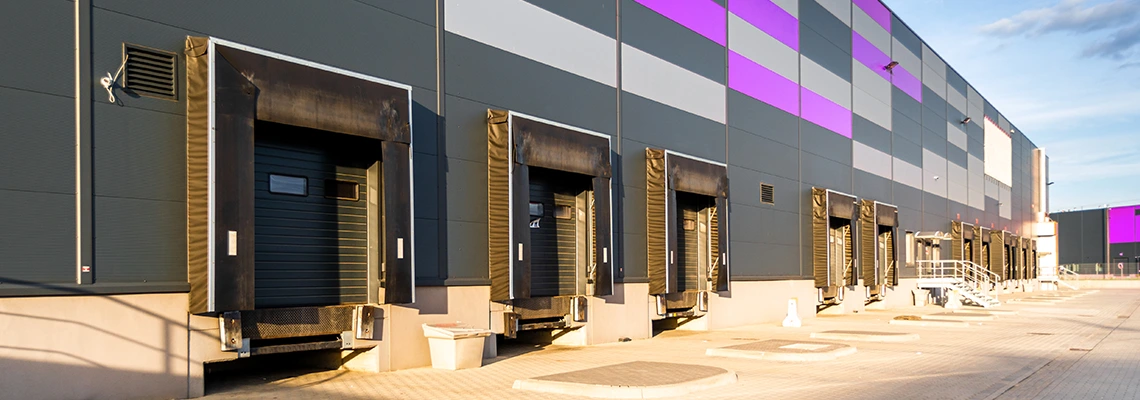 Commercial Overhead Garage Doors Installation in Oak Park, Illinois