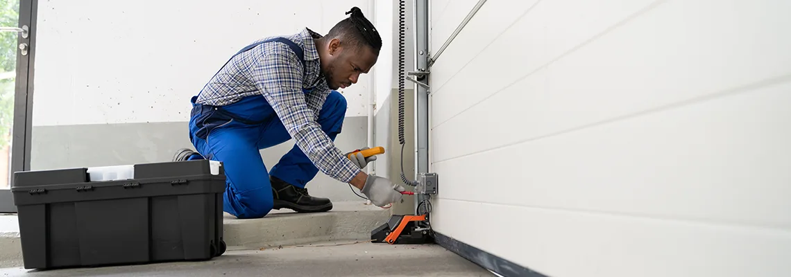 Repair Garage Door Not Closing But Light Flashing in Oak Park, IL